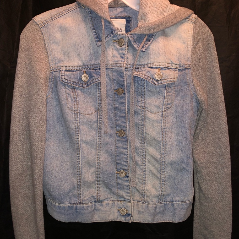 Sweatshirt and denim jacket